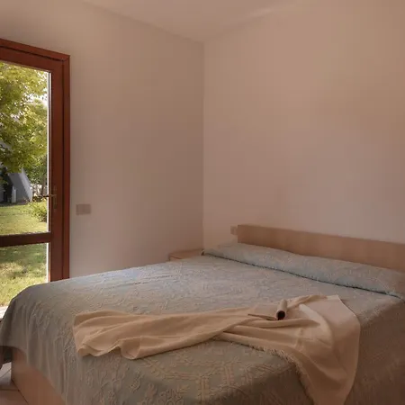 Charming Le Dimore Di 1 Bed B4 Sleeps 4 Budoni